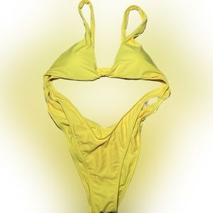 Very sexy yellow one piece bathing suit size M NEW